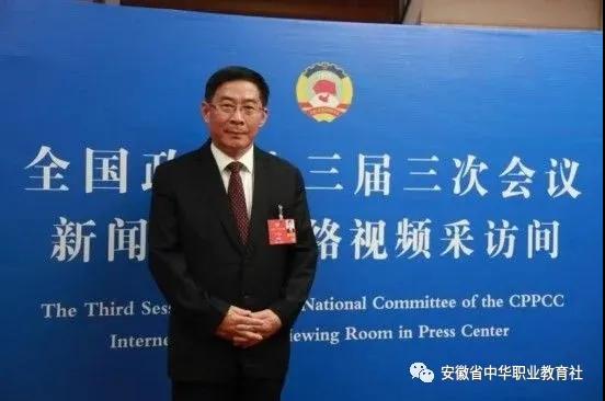 李修松:疫情下履职见真功1.jpg 李修松:疫情下履职见真功1.jpg